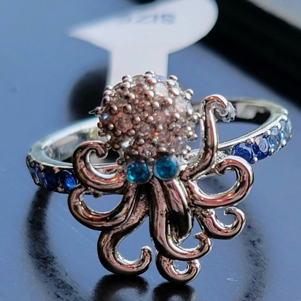Magic In Waves Bomb Party Ring Atlantis Collection